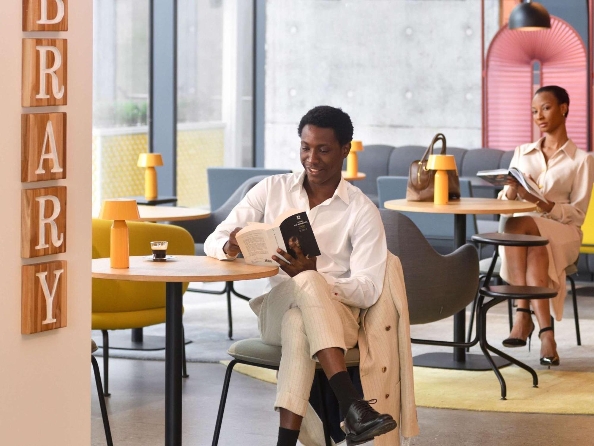 Aparthotel Adagio Abidjan Marcory Esterno foto